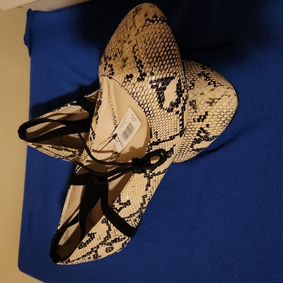 Snake Skin flats Size 12 - Picture 1 of 3